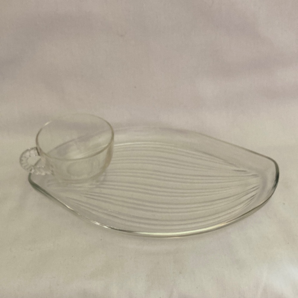 Vintage 1950s Snack Set, Federal Glass Hawaiian Leaf Pattern (set of 3)